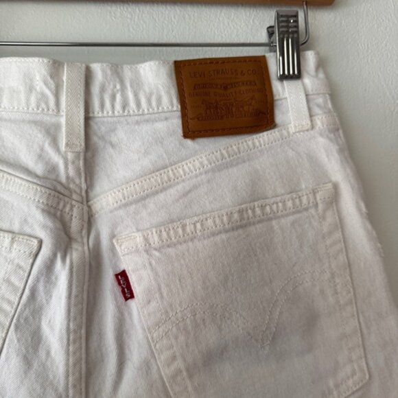 Levi‘s White Denim Distressed High Rise Ribcage Women's Shorts Size 27 - Picture 7 of 11